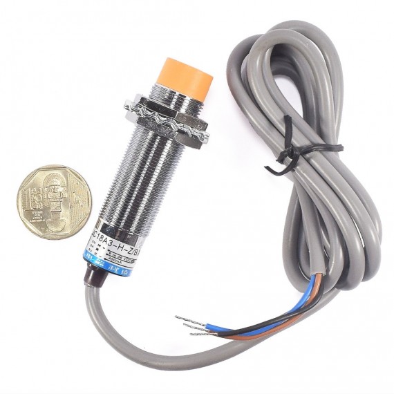 Sensor capacitivo LJC18A3-H-Z/BX