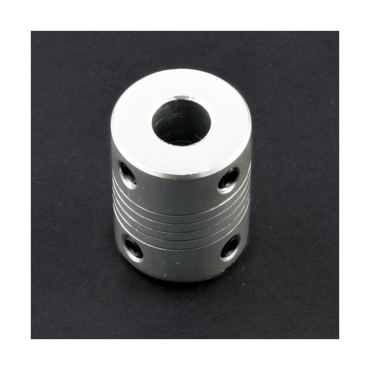 Acople flexible de aluminio de 8mm a 8mm