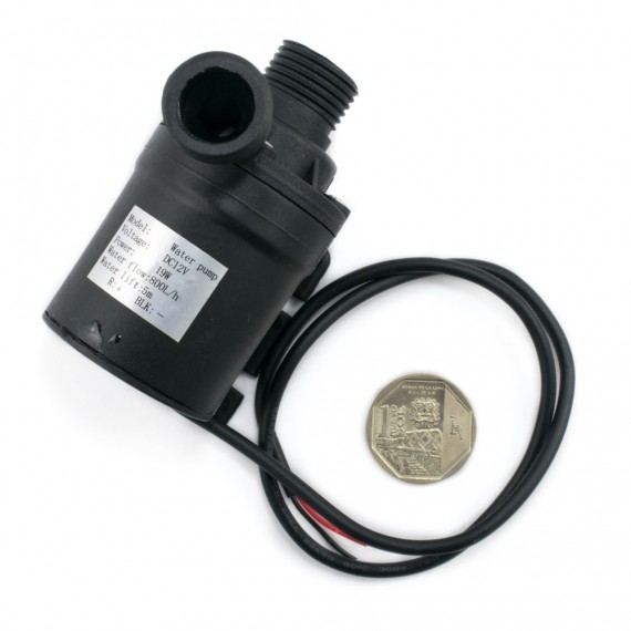 Bomba de agua mediana 12V DC